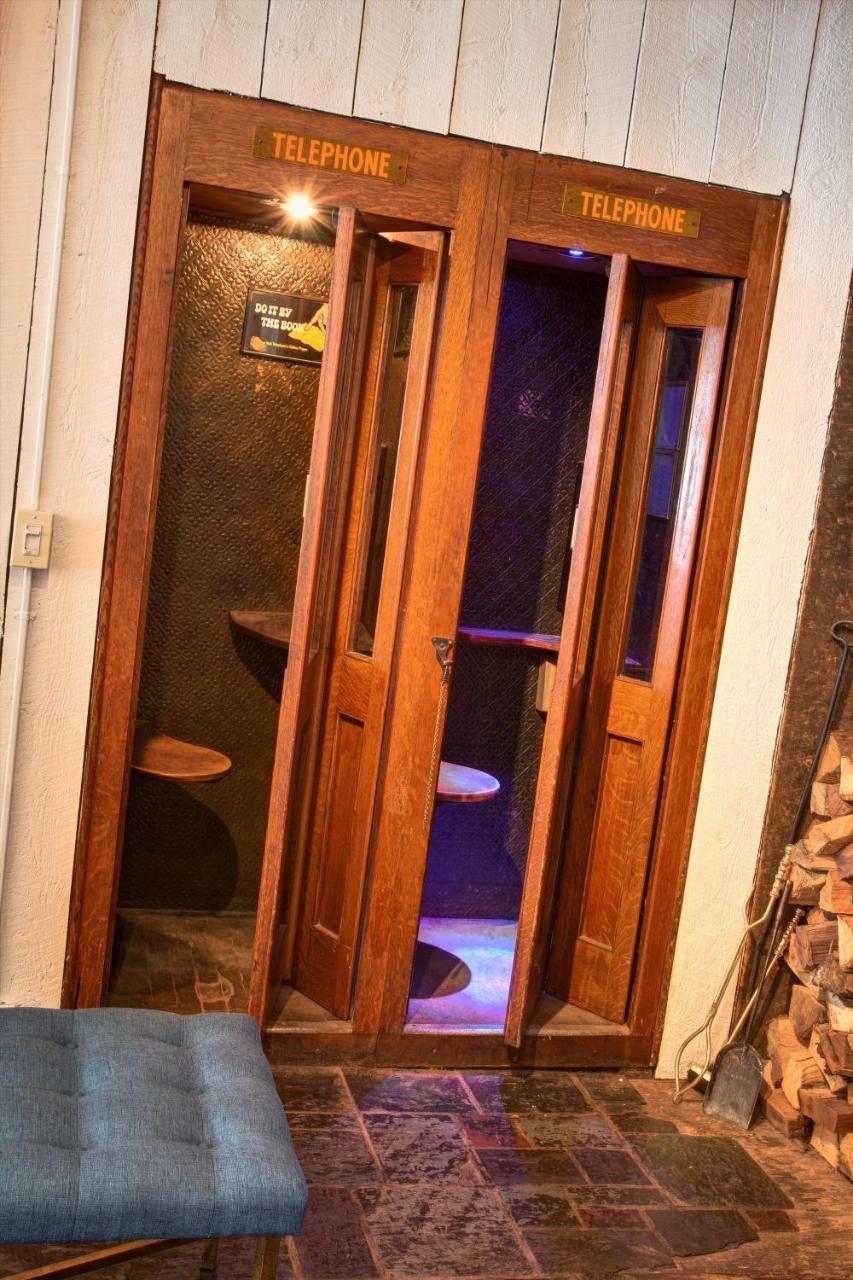 Pine Hill Arms Hotel Dış mekan fotoğraf