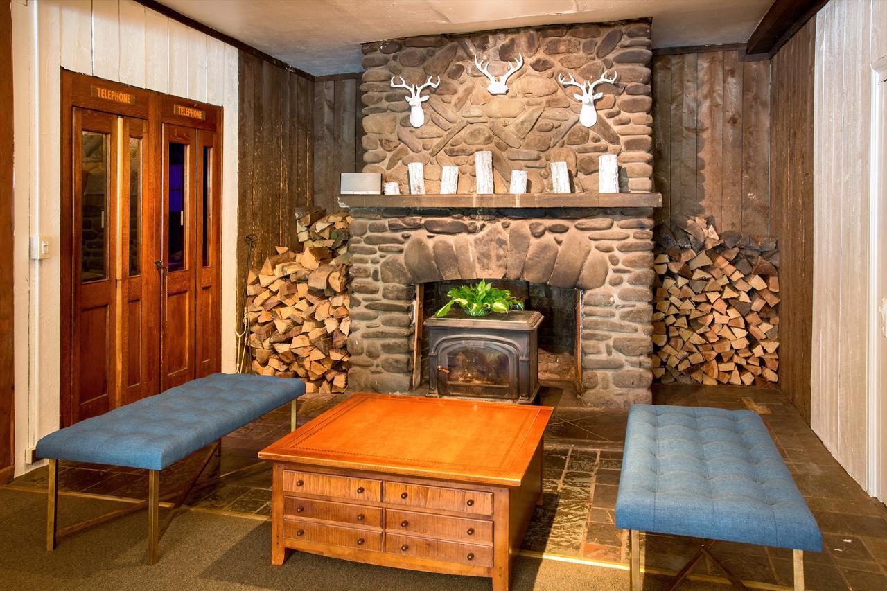Pine Hill Arms Hotel Dış mekan fotoğraf