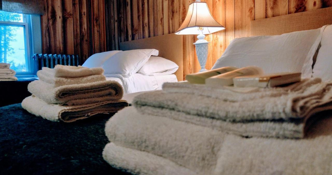 Pine Hill Arms Hotel Dış mekan fotoğraf