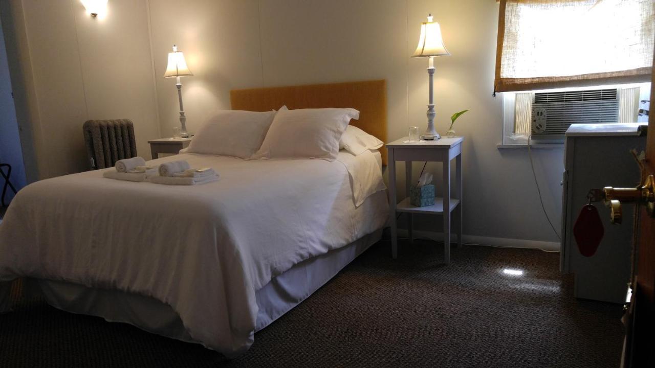 Pine Hill Arms Hotel Dış mekan fotoğraf